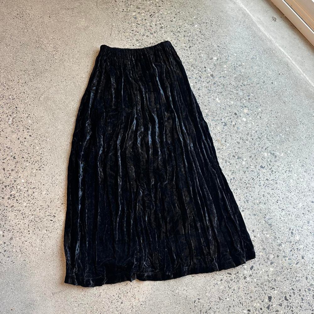 This and That Women’s Small Black Crushed Velvet Midi Skirt High Waisted Slit
